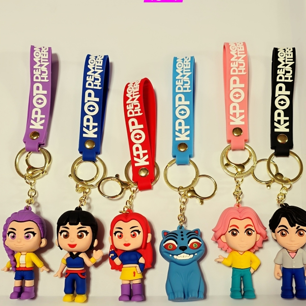 6- KPop Demon Hunter Huntrix Keychains